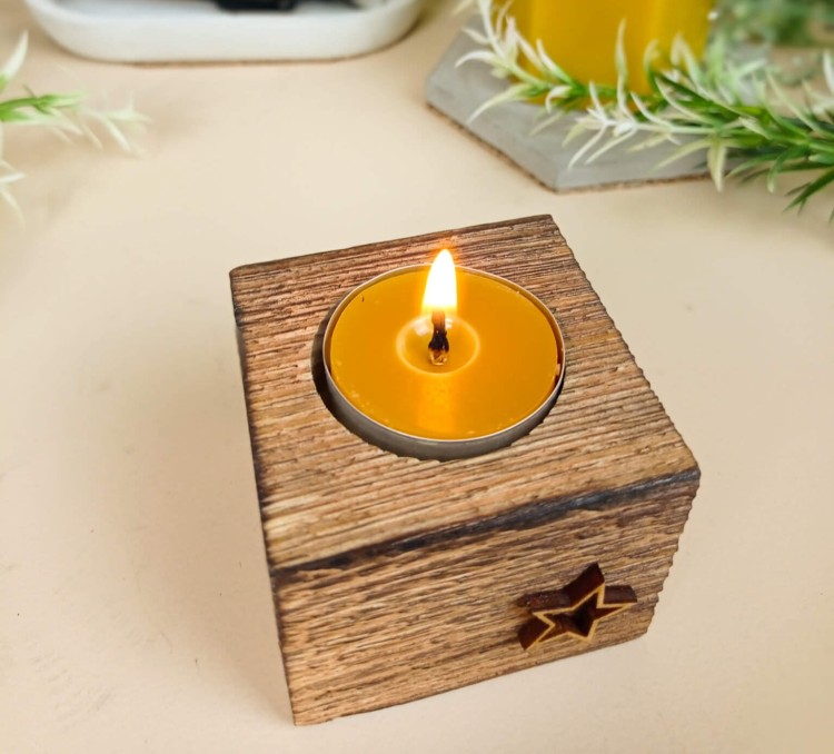 Świeca tealight z wosku pszczelego