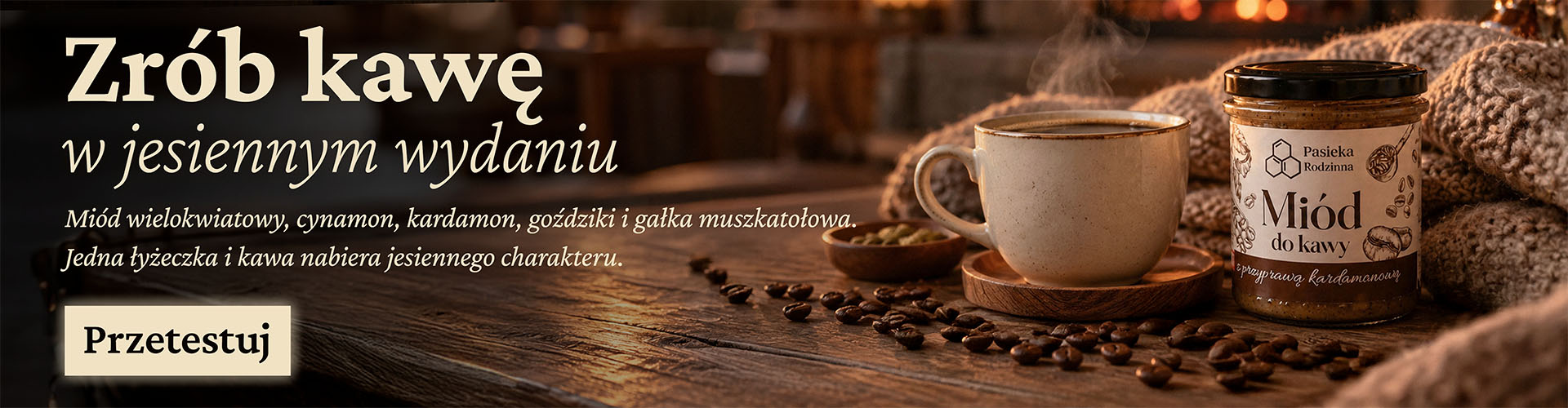 Słoik miodu do kawy w jesiennej aranżacji 